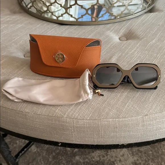 Tory Burch Sunglasses with Orange Case s-l400.jpg main image 4